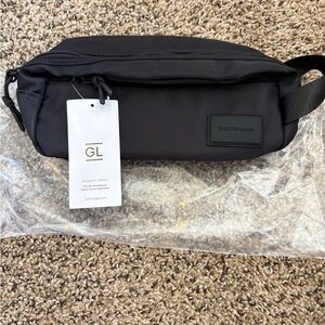 NWT Gaston Luga Dash Toiletry Bag - Black